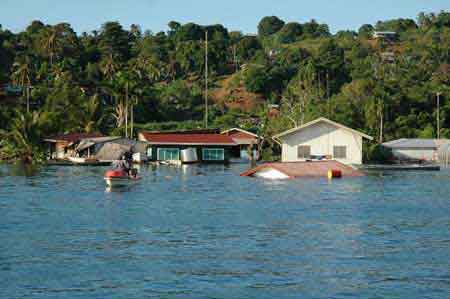 si_tsunami After the tsunami: the town of Gizo, Solomon Islands. Photo: John and Tracy, taken from their boat, Prossie Joe